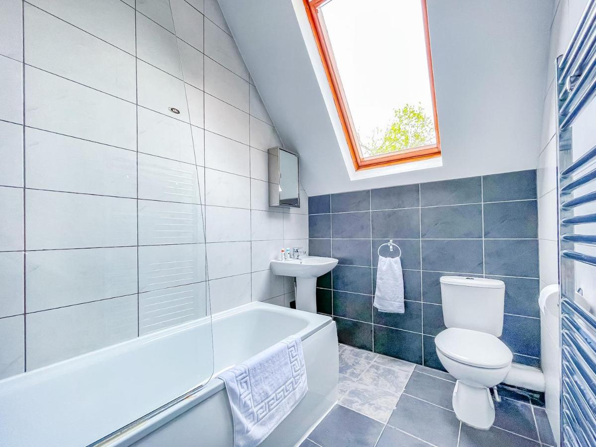 לידס *Re9Bc* For Your Most Relaxed & Cosy Stay + Free Parking + Free Fast Wifi * מראה חיצוני תמונה